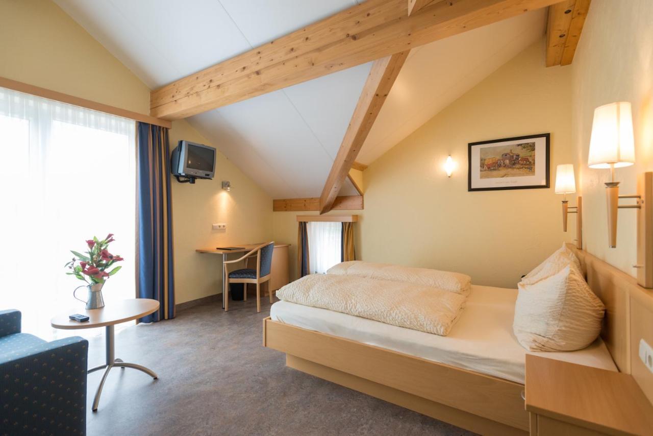 Hotel Burg Hof Exteriör bild