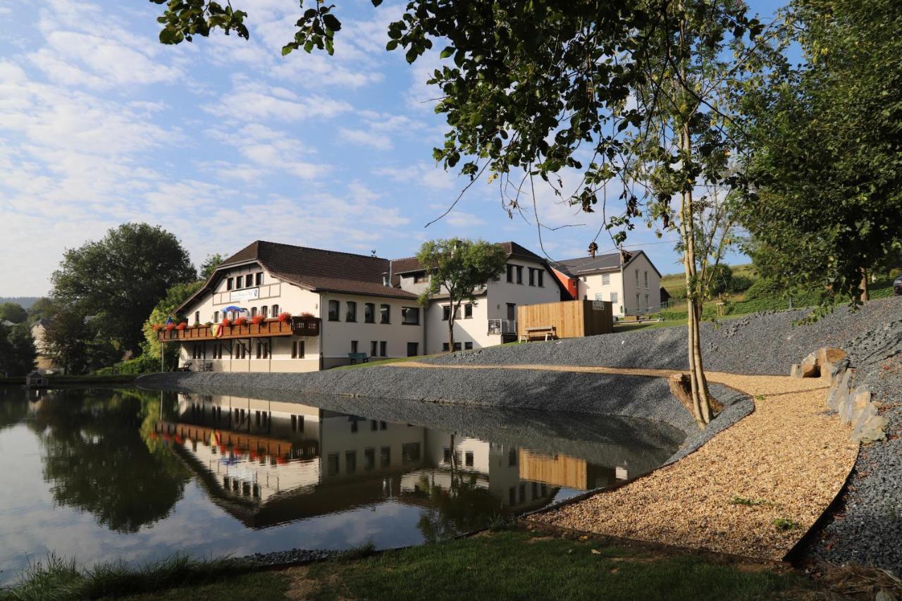 Hotel Burg Hof Exteriör bild